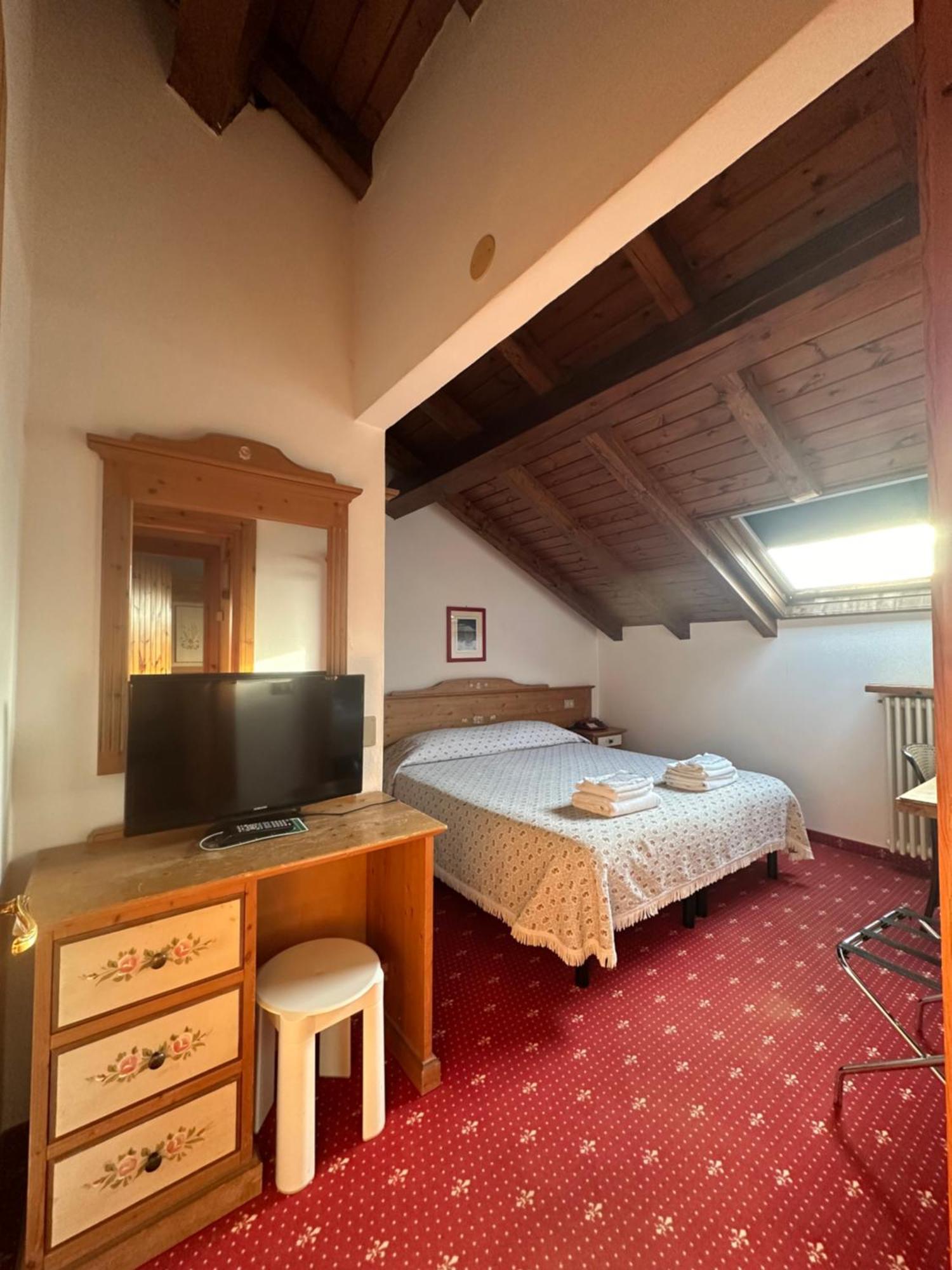 Hotel Alpi - Foza Extérieur photo